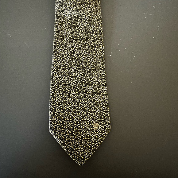 Mens Versace tie. - Picture 1 of 4